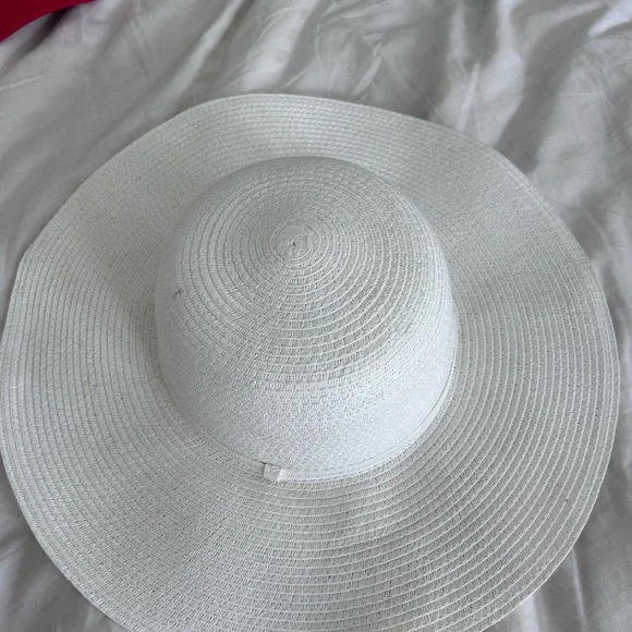 Time and Tru Classic White Wide-Brim Hat - Picture 9 of 9
